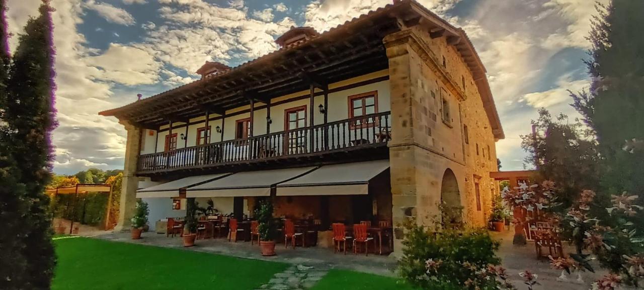 Palacion De Тоньянес Экстерьер фото