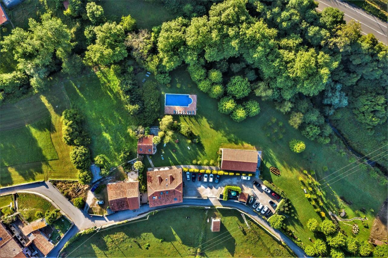 Palacion De Тоньянес Экстерьер фото